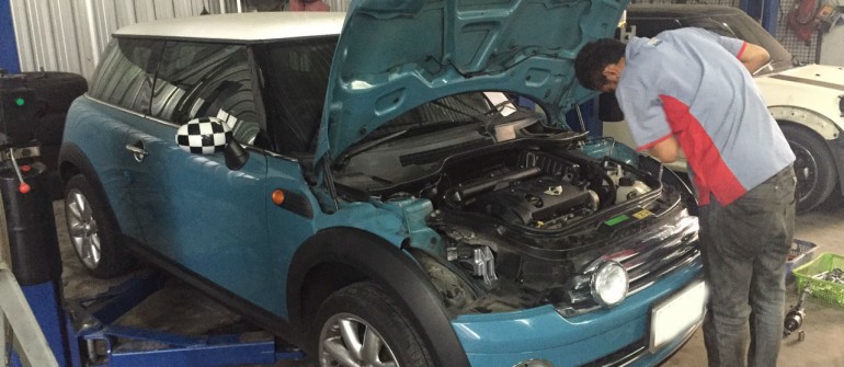 เปลี่ยนถ่ายของเหลว MINI Cooper