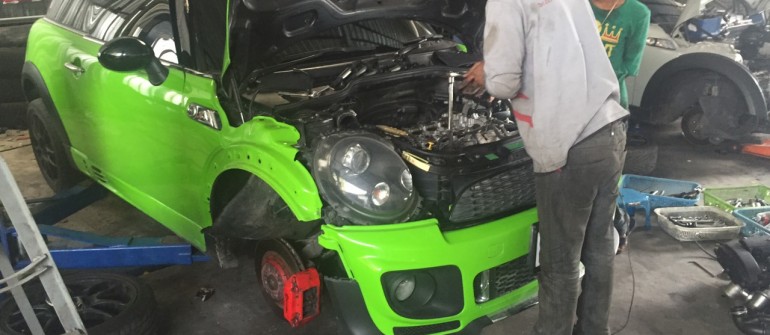 ตรวจเช็คระยะรถมินิสีสวยๆ