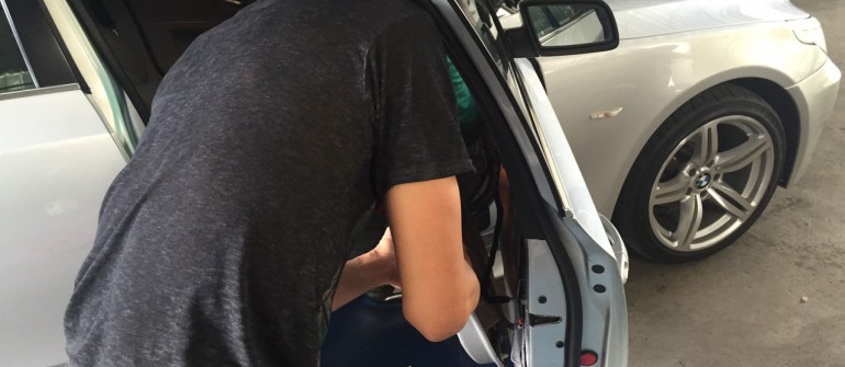 ซ่อมกระจก BMW