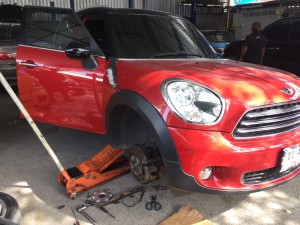 มินิ Mini cooper R60 (Country Man) เช็คเสียง ดังเวลาเลี้ยว