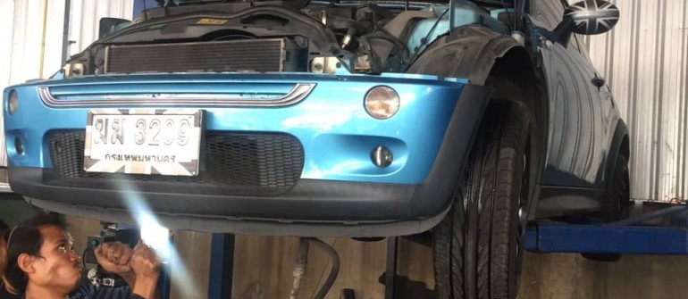 Mini Cooper R53 น้ำมันเครื่องซึม รั่ว