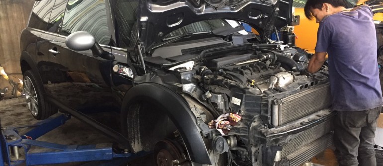 ลูกค้านัดคิวซ่อมเรื่องเกียร์โดยเฉพาะ อาการเกียร์กระชากและกระตุก