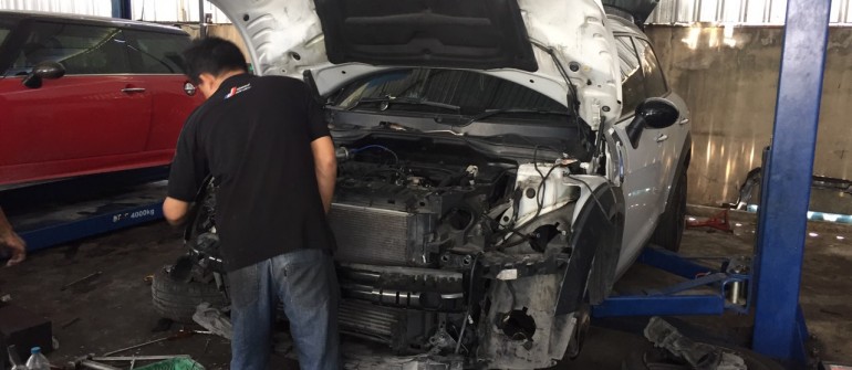 Mini Country R60 แก้ปัญหาเรื่องน้ำมันเครื่องรั่วกับของเหลวซึมบางจุด